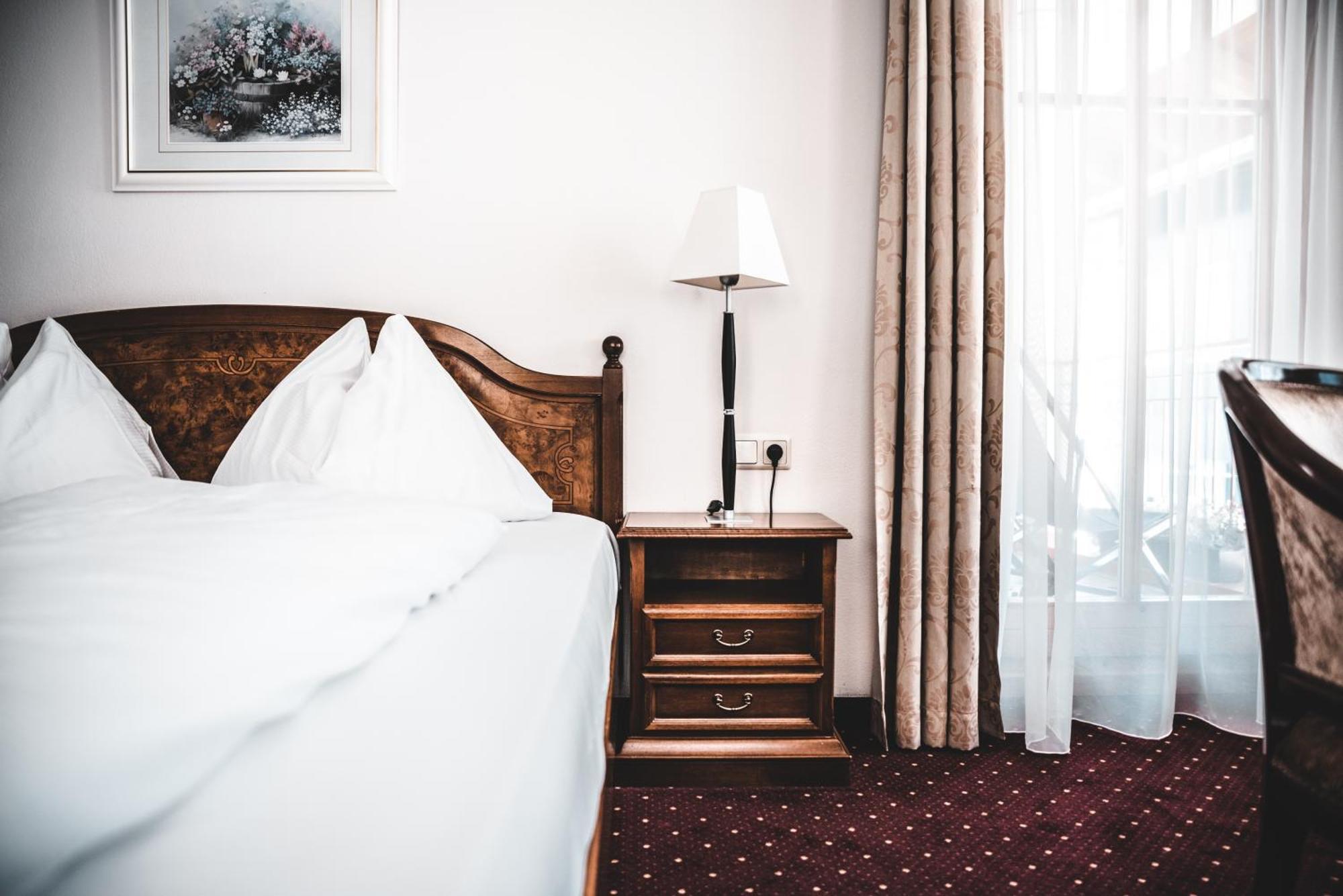 Cella Central Historic Boutique Hotel Zell am See Exterior foto